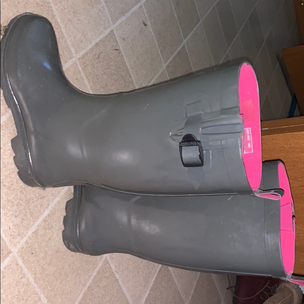 Rain boots